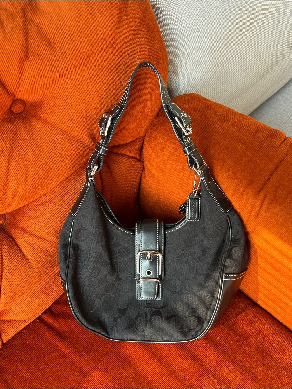 2000s Vintage Coach Soho Buckle Shoulder Bag